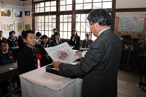 05.jpg